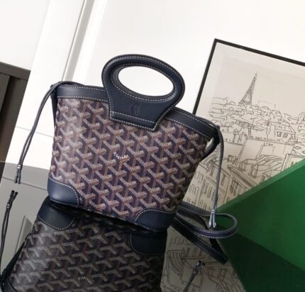 Goyard Beluga Mini Bag in Navy Blue