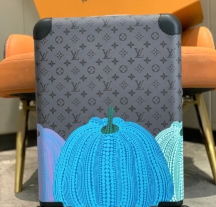 Louis Vuitton Horizon 55 suitcase - Large Blue Pumpkin Design On Front