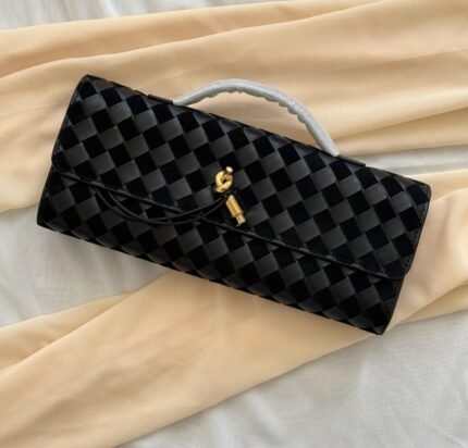 Bottega Veneta Knot Clutch – Black Intrecciato Leather
