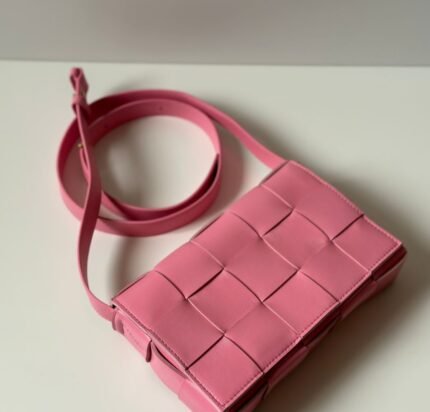 Bottega Veneta Cassette Bag – Pink