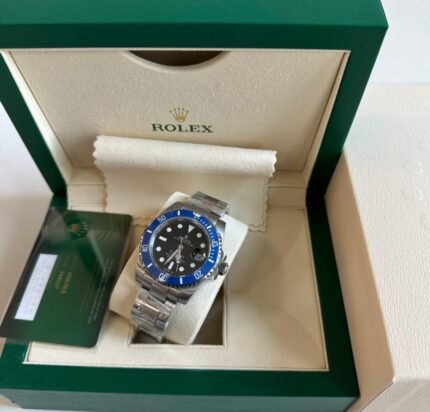 Rolex Submariner – Deep Sea Drama in Blue and Black