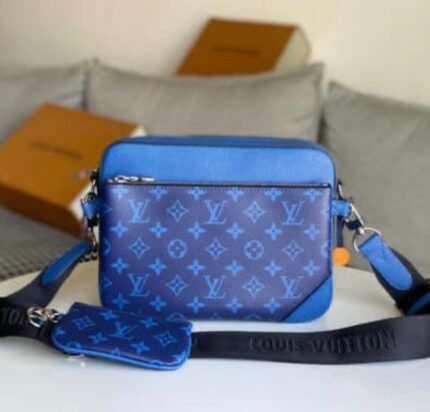 Louis Vuitton Trio Messenger Bag - Blue