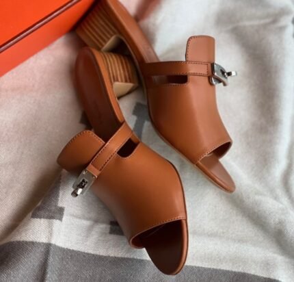 Hermès Chunky Heel Sandals (Sabo Heel Style) - Honey