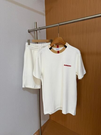 Burberry Iconic Collar Set